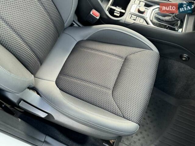 Белый Субару Форестер, объемом двигателя 2 л и пробегом 106 тыс. км за 27000 $, фото 74 на Automoto.ua