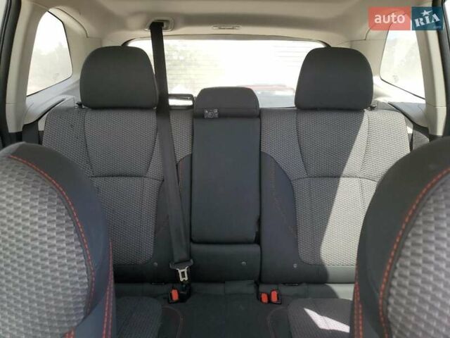 Белый Субару Форестер, объемом двигателя 0 л и пробегом 64 тыс. км за 3000 $, фото 9 на Automoto.ua