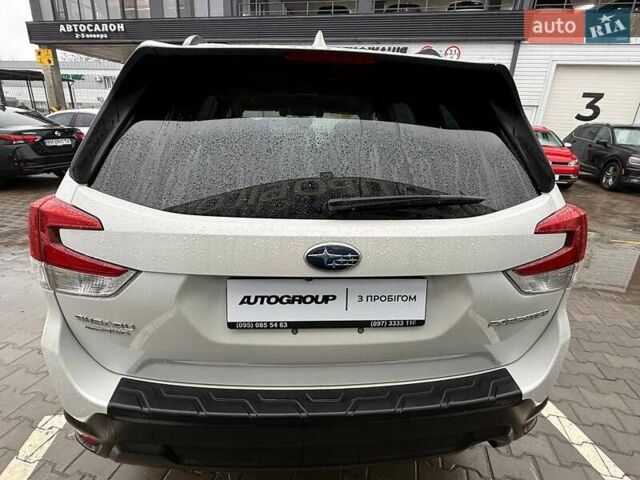 Белый Субару Форестер, объемом двигателя 2.5 л и пробегом 48 тыс. км за 19999 $, фото 4 на Automoto.ua