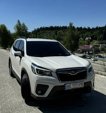 Белый Субару Форестер, объемом двигателя 2 л и пробегом 52 тыс. км за 27900 $, фото 21 на Automoto.ua