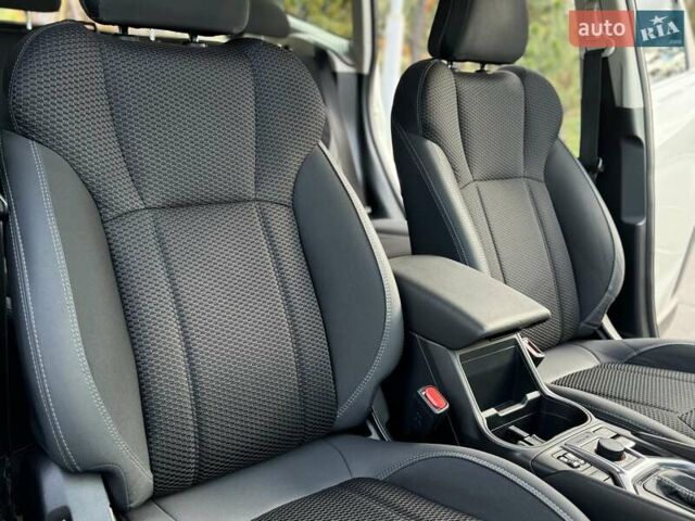 Белый Субару Форестер, объемом двигателя 2 л и пробегом 106 тыс. км за 27000 $, фото 75 на Automoto.ua