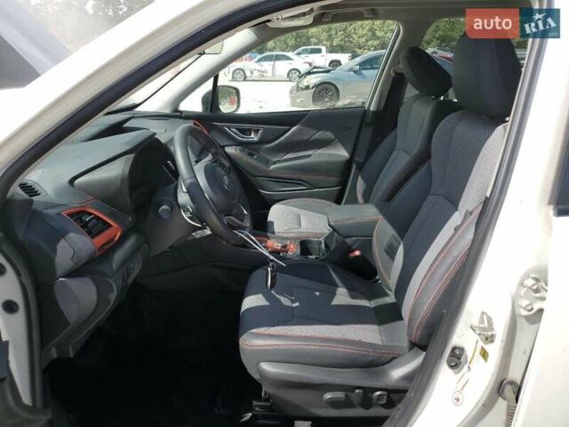 Белый Субару Форестер, объемом двигателя 0 л и пробегом 64 тыс. км за 3000 $, фото 6 на Automoto.ua