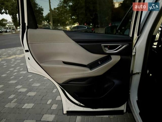 Белый Субару Форестер, объемом двигателя 2.5 л и пробегом 19 тыс. км за 16999 $, фото 56 на Automoto.ua