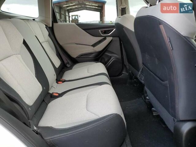 Белый Субару Форестер, объемом двигателя 0 л и пробегом 110 тыс. км за 3900 $, фото 9 на Automoto.ua