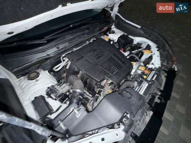 Белый Субару Форестер, объемом двигателя 2.5 л и пробегом 19 тыс. км за 16999 $, фото 77 на Automoto.ua