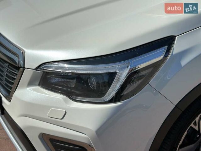 Білий Субару Forester, об'ємом двигуна 2.5 л та пробігом 79 тис. км за 28333 $, фото 6 на Automoto.ua