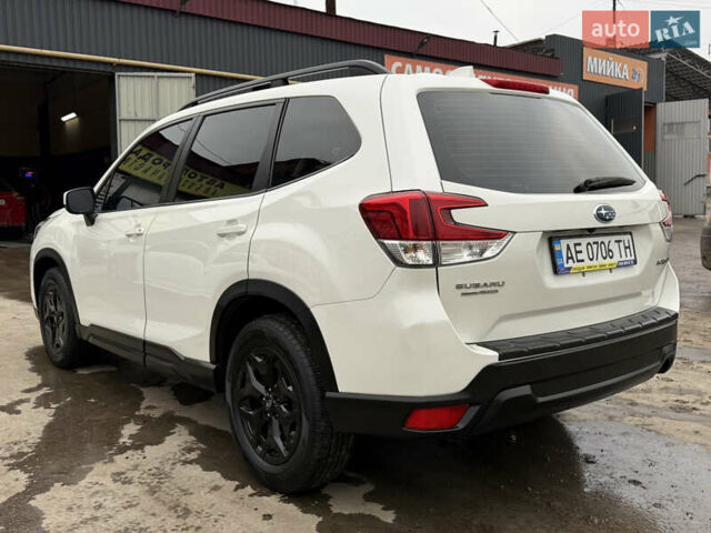 Білий Субару Forester, об'ємом двигуна 2.5 л та пробігом 75 тис. км за 18700 $, фото 4 на Automoto.ua
