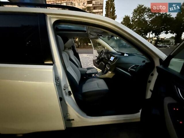 Белый Субару Форестер, объемом двигателя 2.5 л и пробегом 19 тыс. км за 16999 $, фото 44 на Automoto.ua