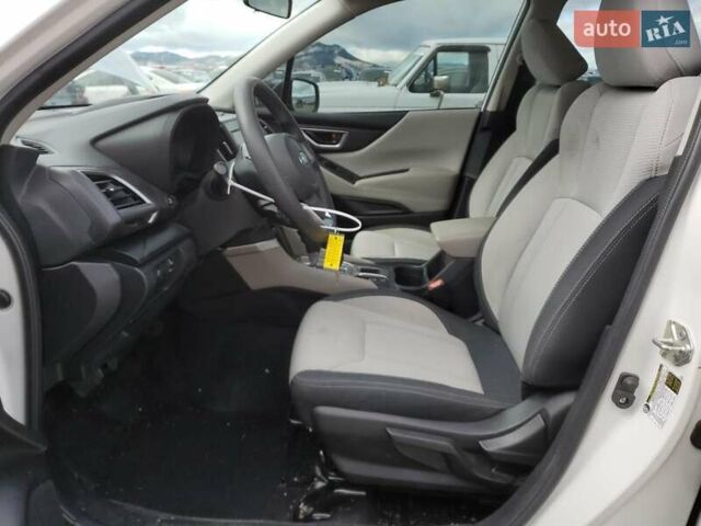 Белый Субару Форестер, объемом двигателя 0 л и пробегом 110 тыс. км за 3900 $, фото 5 на Automoto.ua