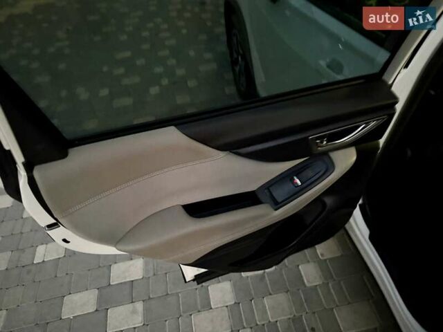 Белый Субару Форестер, объемом двигателя 2.5 л и пробегом 19 тыс. км за 16999 $, фото 55 на Automoto.ua