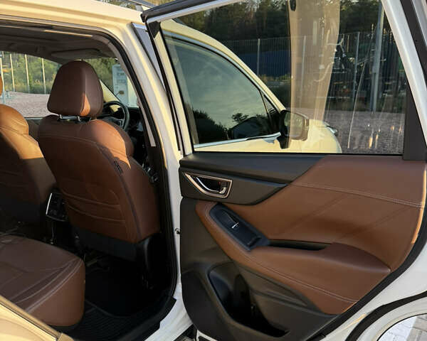 Белый Субару Форестер, объемом двигателя 2.5 л и пробегом 79 тыс. км за 30500 $, фото 11 на Automoto.ua