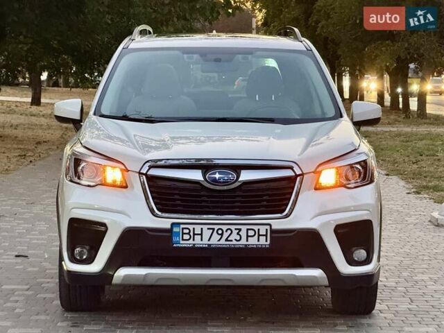 Белый Субару Форестер, объемом двигателя 2.5 л и пробегом 19 тыс. км за 16999 $, фото 1 на Automoto.ua