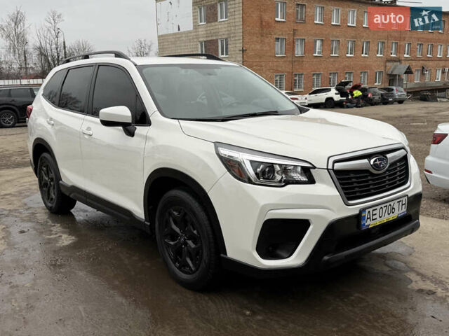 Білий Субару Forester, об'ємом двигуна 2.5 л та пробігом 75 тис. км за 18700 $, фото 1 на Automoto.ua