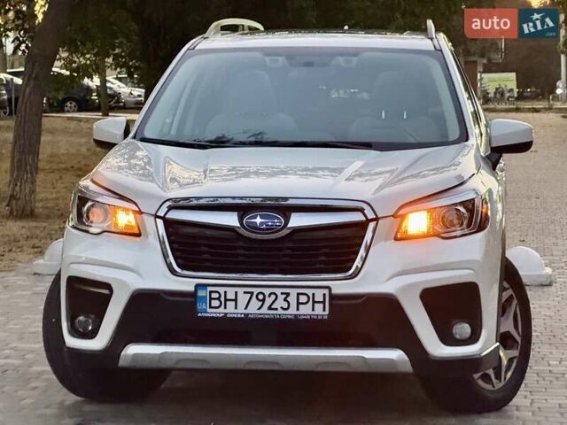 Белый Субару Форестер, объемом двигателя 2.5 л и пробегом 19 тыс. км за 16999 $, фото 9 на Automoto.ua