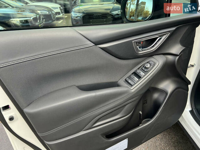 Белый Субару Форестер, объемом двигателя 2 л и пробегом 51 тыс. км за 27999 $, фото 17 на Automoto.ua