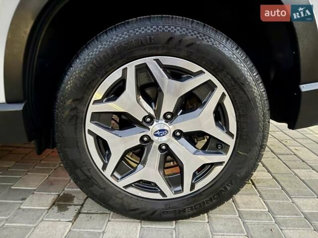 Белый Субару Форестер, объемом двигателя 2.5 л и пробегом 19 тыс. км за 16999 $, фото 27 на Automoto.ua