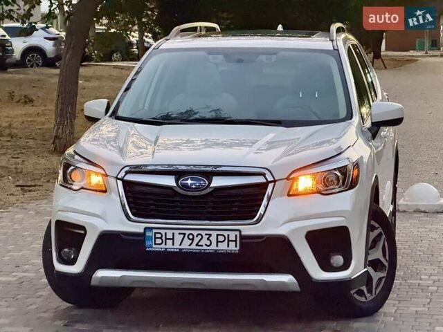 Белый Субару Форестер, объемом двигателя 2.5 л и пробегом 19 тыс. км за 16999 $, фото 14 на Automoto.ua