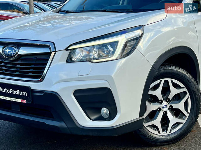 Білий Субару Forester, об'ємом двигуна 2 л та пробігом 51 тис. км за 27500 $, фото 3 на Automoto.ua