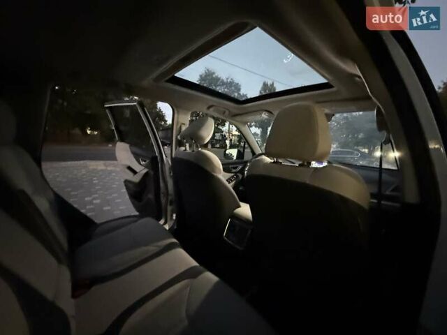 Белый Субару Форестер, объемом двигателя 2.5 л и пробегом 19 тыс. км за 16999 $, фото 68 на Automoto.ua