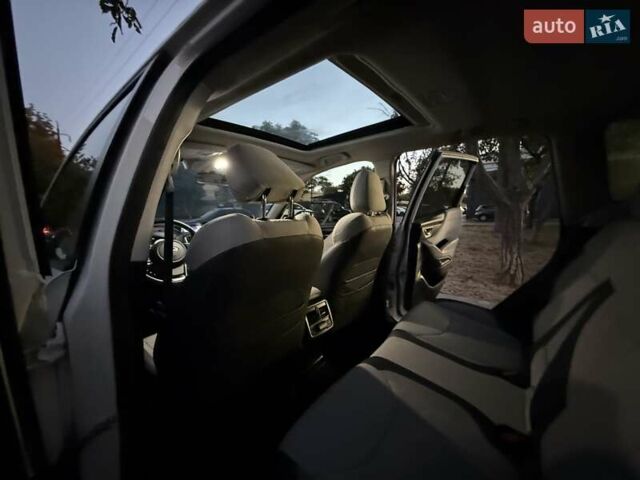 Белый Субару Форестер, объемом двигателя 2.5 л и пробегом 19 тыс. км за 16999 $, фото 63 на Automoto.ua