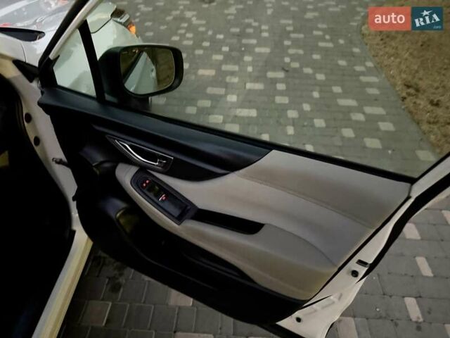 Белый Субару Форестер, объемом двигателя 2.5 л и пробегом 19 тыс. км за 16999 $, фото 40 на Automoto.ua