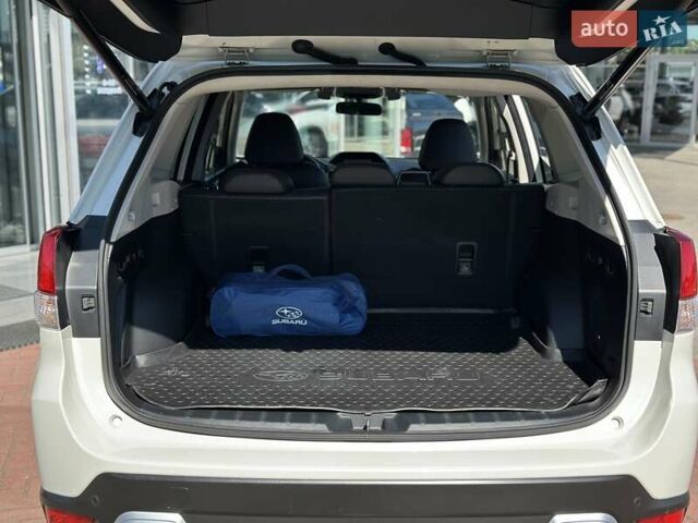 Білий Субару Forester, об'ємом двигуна 2.5 л та пробігом 79 тис. км за 28333 $, фото 34 на Automoto.ua