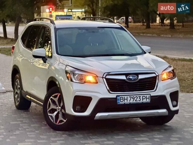 Белый Субару Форестер, объемом двигателя 2.5 л и пробегом 19 тыс. км за 16999 $, фото 20 на Automoto.ua