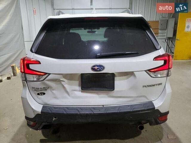 Белый Субару Форестер, объемом двигателя 2.5 л и пробегом 134 тыс. км за 5500 $, фото 5 на Automoto.ua