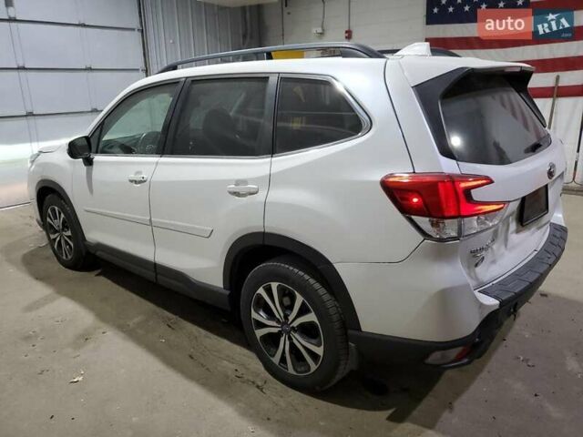 Белый Субару Форестер, объемом двигателя 2.5 л и пробегом 134 тыс. км за 5500 $, фото 1 на Automoto.ua