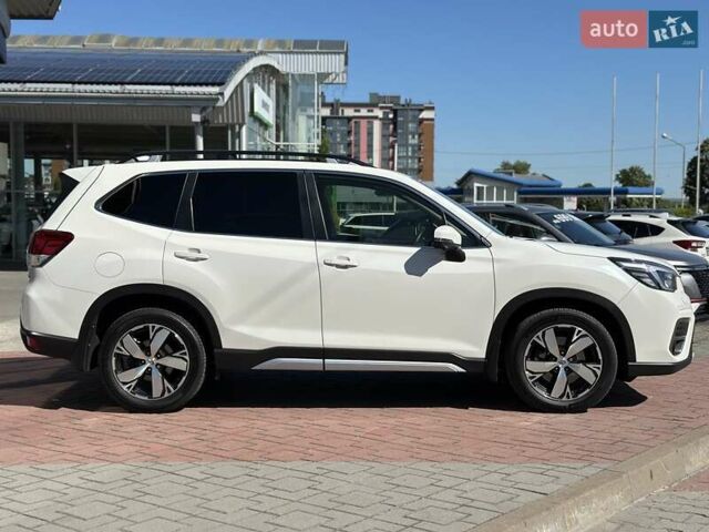 Білий Субару Forester, об'ємом двигуна 2.5 л та пробігом 79 тис. км за 28333 $, фото 4 на Automoto.ua