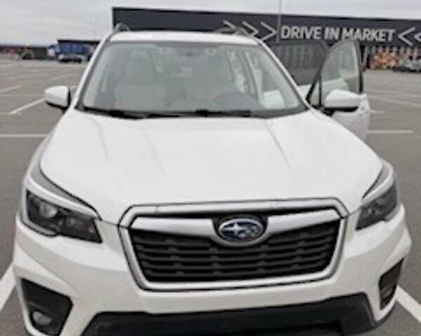 Белый Субару Форестер, объемом двигателя 2.5 л и пробегом 57 тыс. км за 19950 $, фото 5 на Automoto.ua