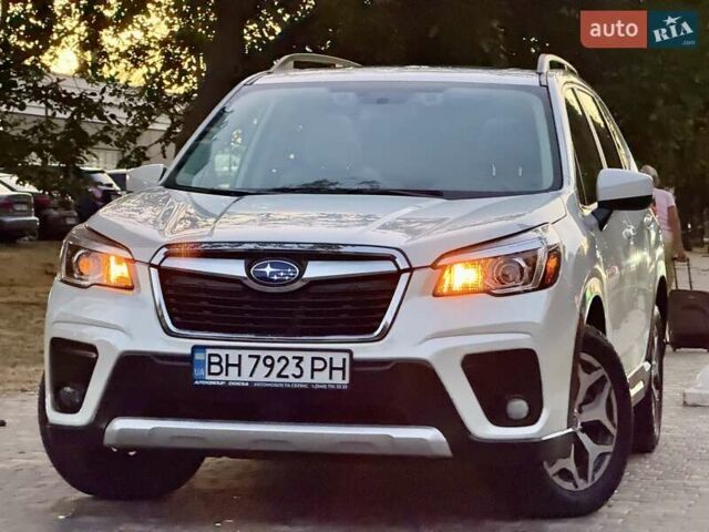 Белый Субару Форестер, объемом двигателя 2.5 л и пробегом 19 тыс. км за 16999 $, фото 13 на Automoto.ua