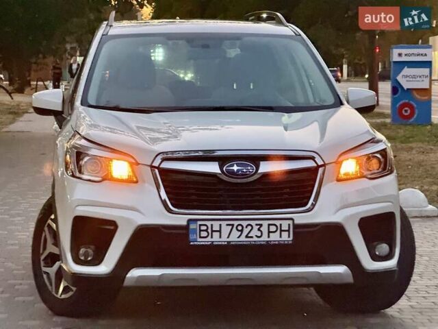 Белый Субару Форестер, объемом двигателя 2.5 л и пробегом 19 тыс. км за 16999 $, фото 16 на Automoto.ua