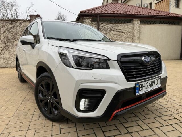 Белый Субару Форестер, объемом двигателя 2.5 л и пробегом 60 тыс. км за 25500 $, фото 4 на Automoto.ua