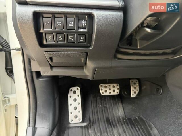 Белый Субару Форестер, объемом двигателя 2.5 л и пробегом 60 тыс. км за 25500 $, фото 25 на Automoto.ua