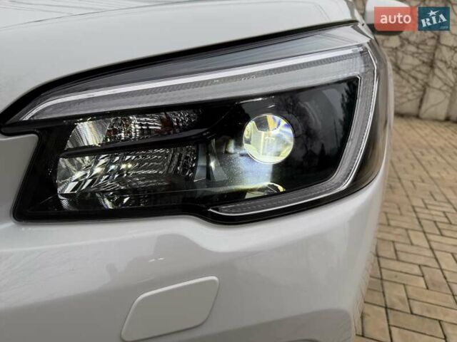Белый Субару Форестер, объемом двигателя 2.5 л и пробегом 60 тыс. км за 25500 $, фото 17 на Automoto.ua