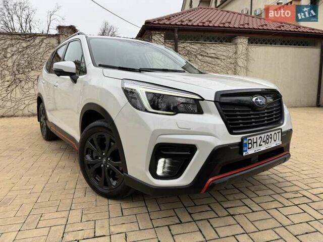 Белый Субару Форестер, объемом двигателя 2.5 л и пробегом 60 тыс. км за 25500 $, фото 5 на Automoto.ua