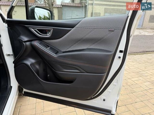 Белый Субару Форестер, объемом двигателя 2.5 л и пробегом 60 тыс. км за 25500 $, фото 43 на Automoto.ua