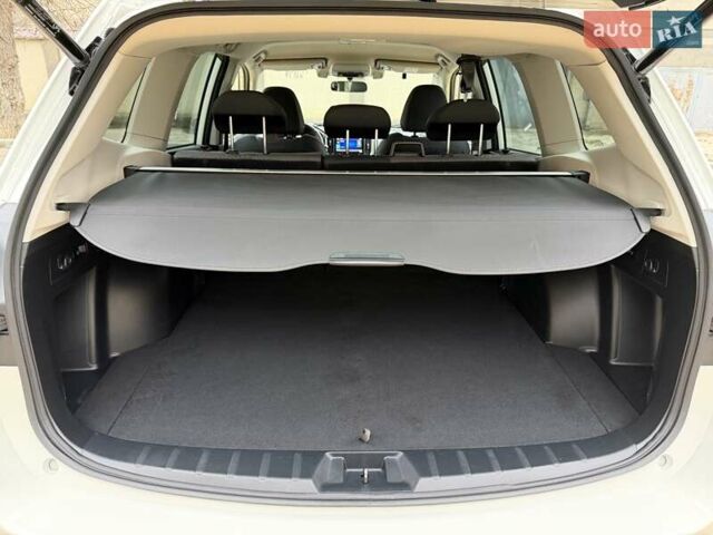 Белый Субару Форестер, объемом двигателя 2.5 л и пробегом 60 тыс. км за 25500 $, фото 49 на Automoto.ua