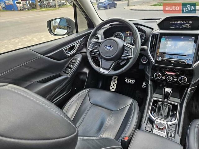 Белый Субару Форестер, объемом двигателя 2.5 л и пробегом 125 тыс. км за 27500 $, фото 28 на Automoto.ua