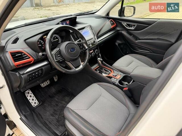 Белый Субару Форестер, объемом двигателя 2.5 л и пробегом 60 тыс. км за 25500 $, фото 23 на Automoto.ua