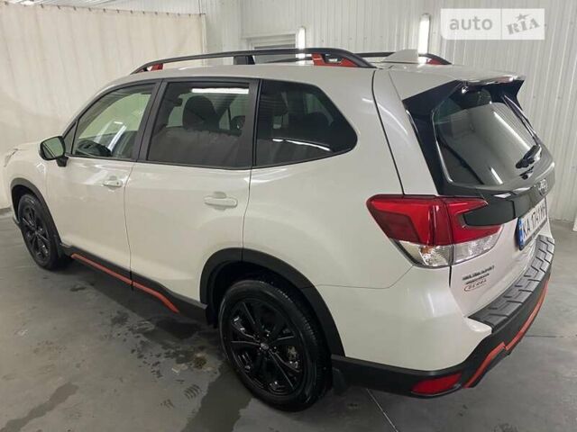 Білий Субару Forester, об'ємом двигуна 2.5 л та пробігом 10 тис. км за 31900 $, фото 3 на Automoto.ua