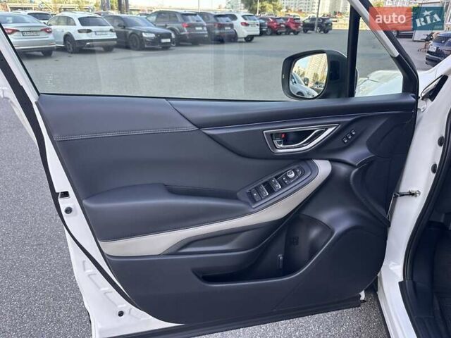 Белый Субару Форестер, объемом двигателя 2 л и пробегом 36 тыс. км за 29700 $, фото 53 на Automoto.ua