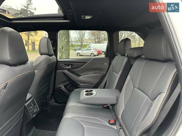 Білий Субару Forester, об'ємом двигуна 2.5 л та пробігом 40 тис. км за 25400 $, фото 47 на Automoto.ua