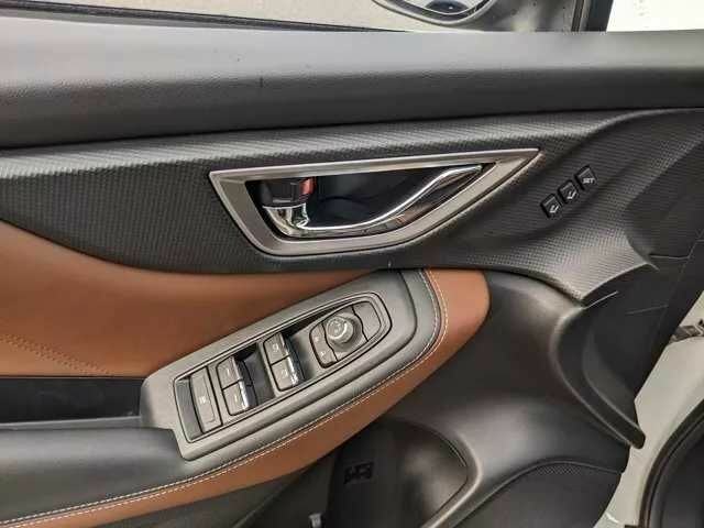 Білий Субару Forester, об'ємом двигуна 2.5 л та пробігом 19 тис. км за 7500 $, фото 13 на Automoto.ua