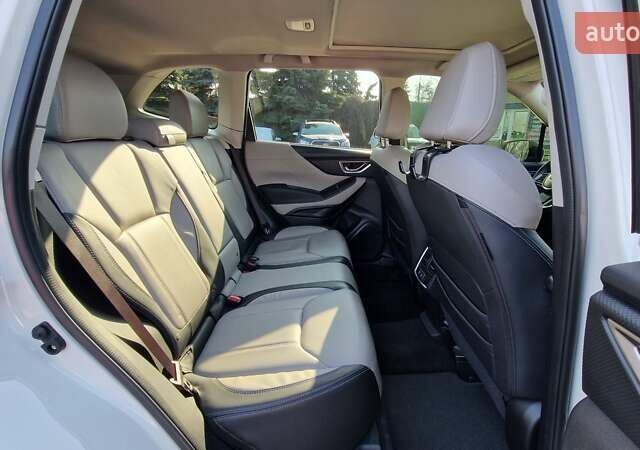 Білий Субару Forester, об'ємом двигуна 2.5 л та пробігом 35 тис. км за 25700 $, фото 25 на Automoto.ua
