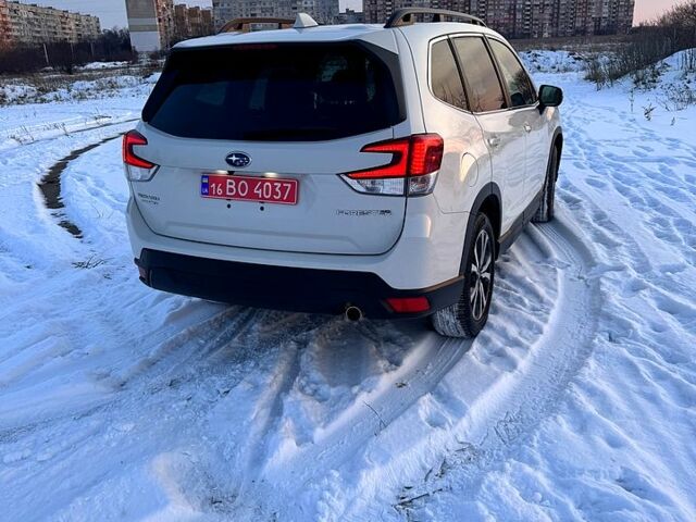 Белый Субару Форестер, объемом двигателя 25 л и пробегом 25 тыс. км за 22500 $, фото 2 на Automoto.ua