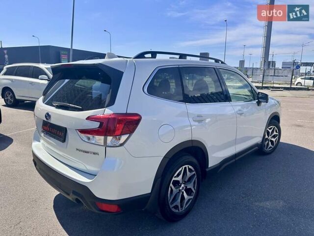 Белый Субару Форестер, объемом двигателя 2 л и пробегом 36 тыс. км за 29700 $, фото 10 на Automoto.ua