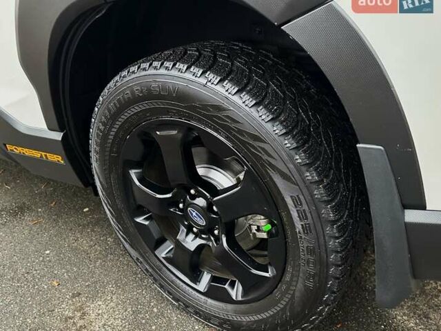 Білий Субару Forester, об'ємом двигуна 2.5 л та пробігом 40 тис. км за 25400 $, фото 27 на Automoto.ua
