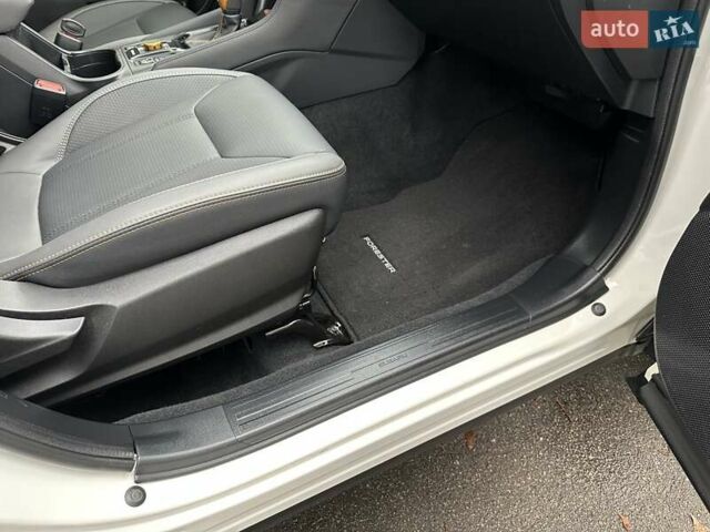 Білий Субару Forester, об'ємом двигуна 2.5 л та пробігом 40 тис. км за 25400 $, фото 59 на Automoto.ua